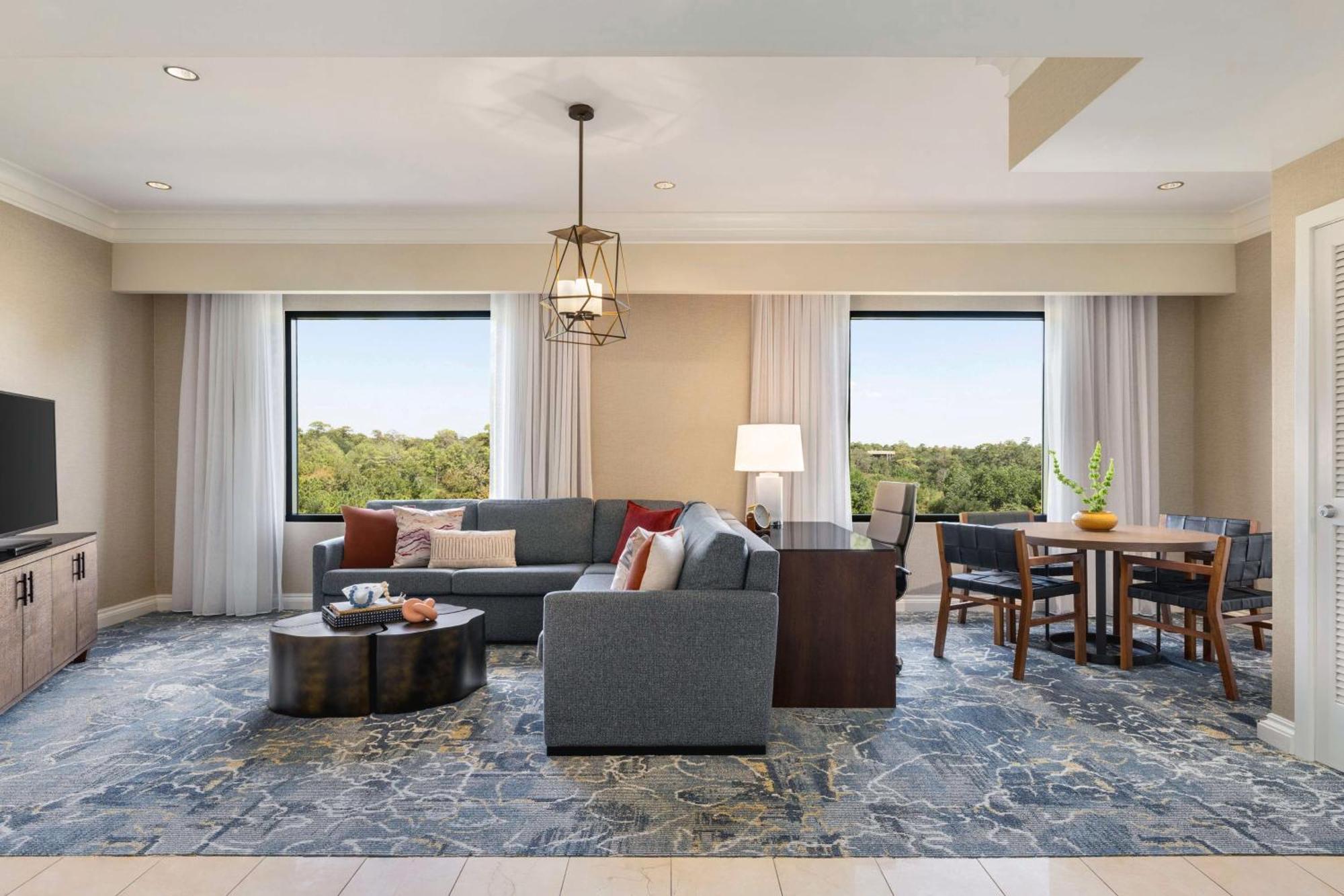 The Woodlands Resort, Curio Collection By Hilton Екстериор снимка
